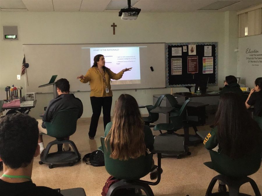 Mrs. Dalyla Rodriguez teaching one of her many english classes. 