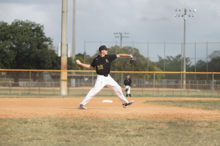ILS senior Justin Quintana earned an athletic scholarship to play baseball at St. Thomas University. 