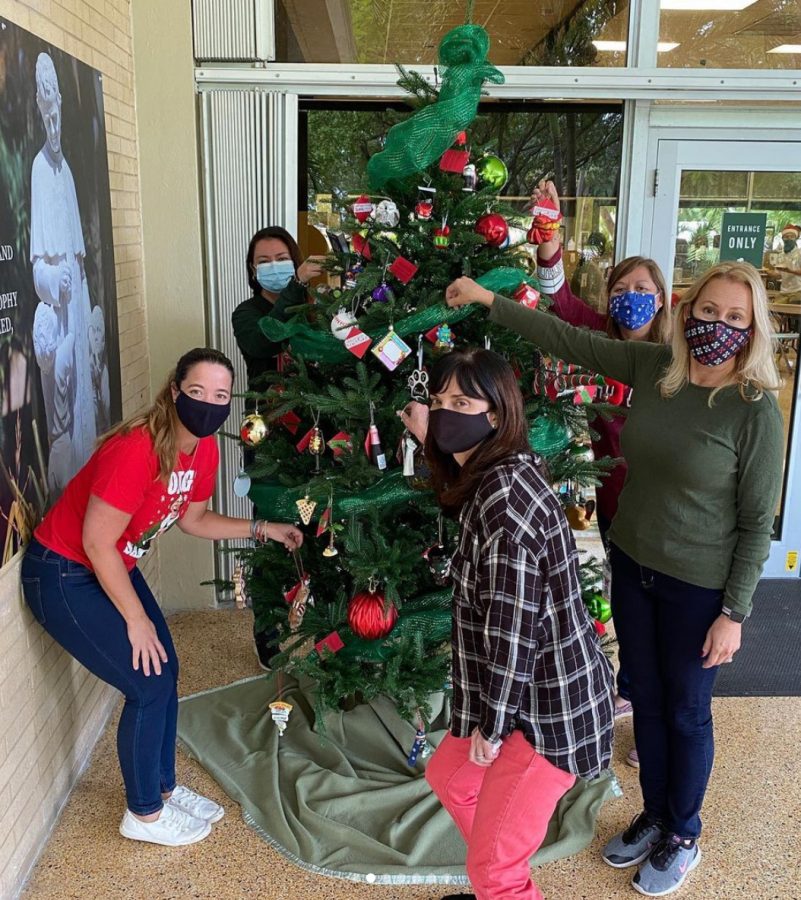 ILS Staff Hang A Part Of Their Life On The Christmas Tree