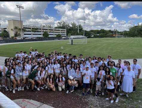 ILS Miracle Walk 2022 participants band together in support of the Down Syndrome Association of Miami.