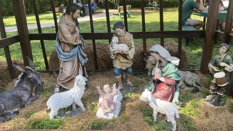 At ILS, you will find a decorated stable in front of the cafeteria to remind the students and faculty to prepare themselves for the birth of Jesus Christ. 