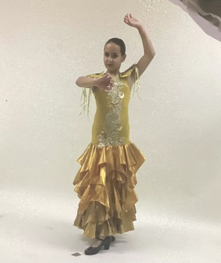 Gabriela at a photo shoot for the Christmas show.