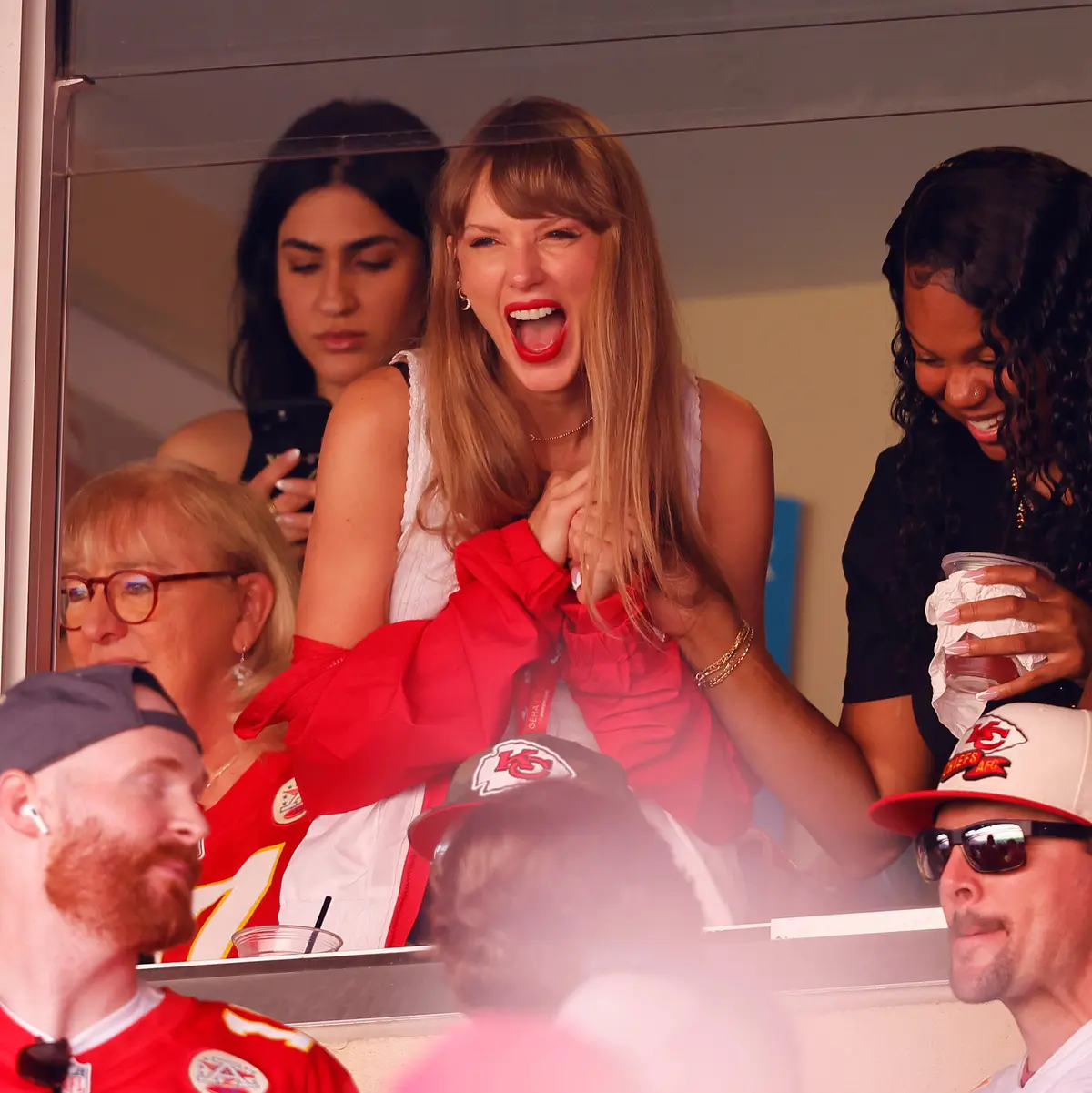 Singer Taylor Swift appears to be in love once again.