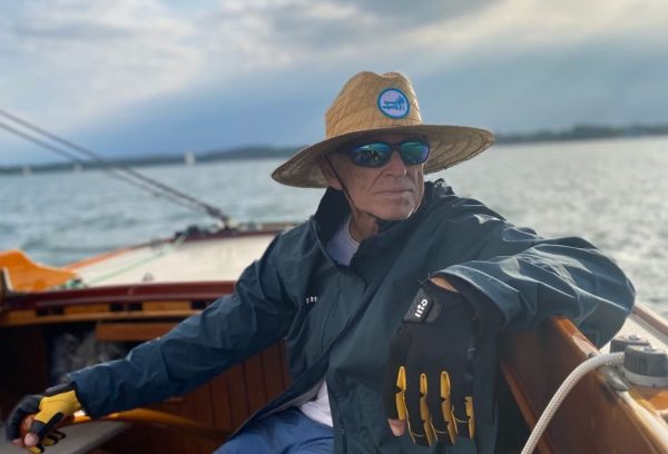 Jimmy Buffett enjoying his time out at sea.