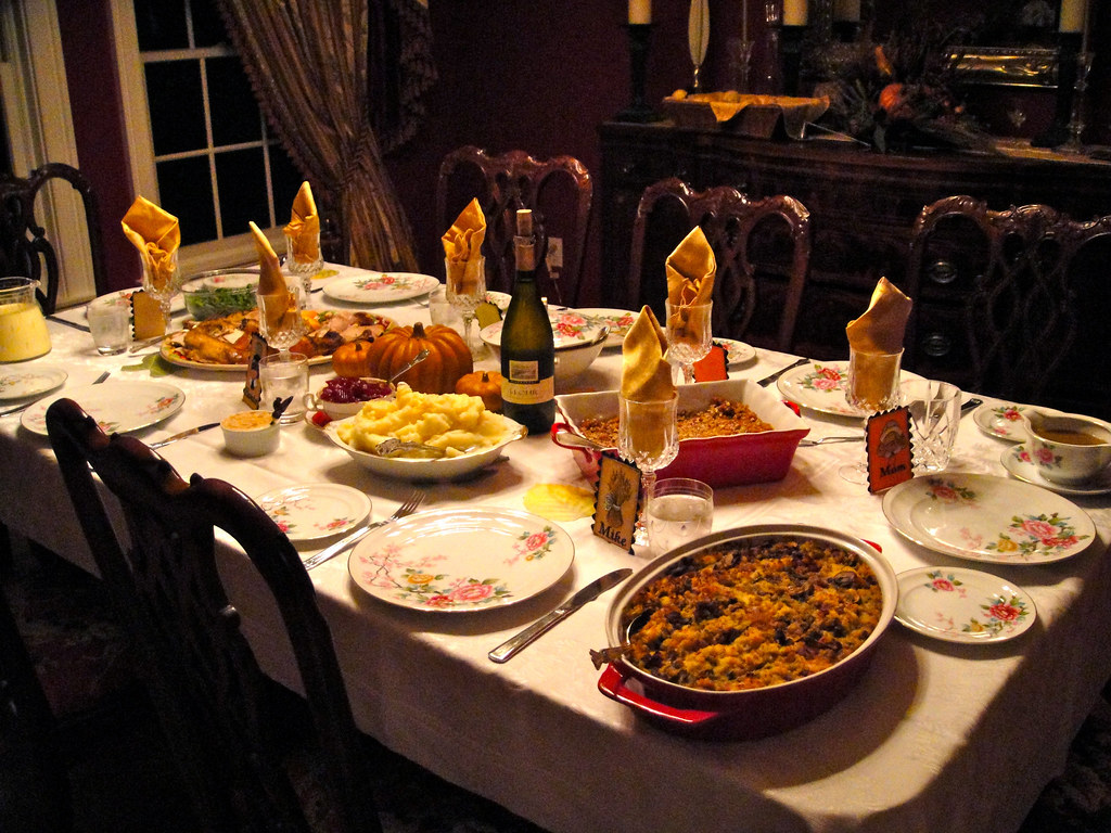 A+Thanksgiving+table+arrangement+where+memories+are+served+with+a+side+of+thankfulness.+