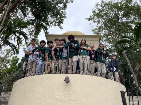 Seniors Rafa Orozco, Luca Rodrigues, Alfredo Valle, Nico Alietti, Alfredo Cancelo, Rashad Lee, Isabella Rosenberger, Kat Garcia, Rachel Larralde, and Sebastian Loughlin practice scenes from William Shakespeare's Macbeth at the Moon Temple.