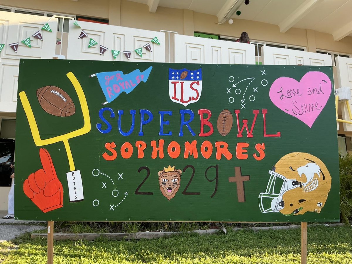 The front sign for the 2029 class broadcasts their color orange being highlighted as sophomores, displaying helmets, football routes, and a goal post, symbolizing their theme as the Super Bowl.