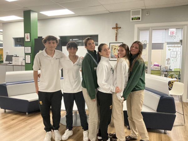 ILS juniors kick off their first day of school together, ready for new classes, friendships, and memories as they begin an exciting chapter of their high school journey.
