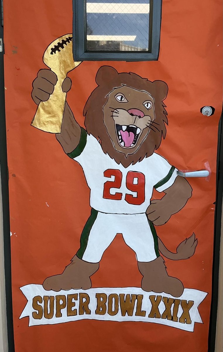 Class of 2029 painted a lion holding a trophy foreshadowing their win for Hoco week.